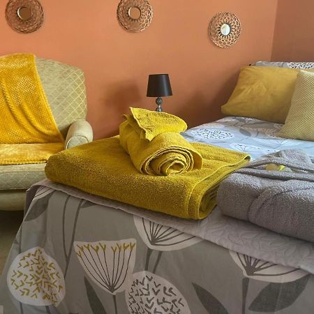 Apartamento Peaceful Retreat Hideaway Surrey Esher Exterior foto