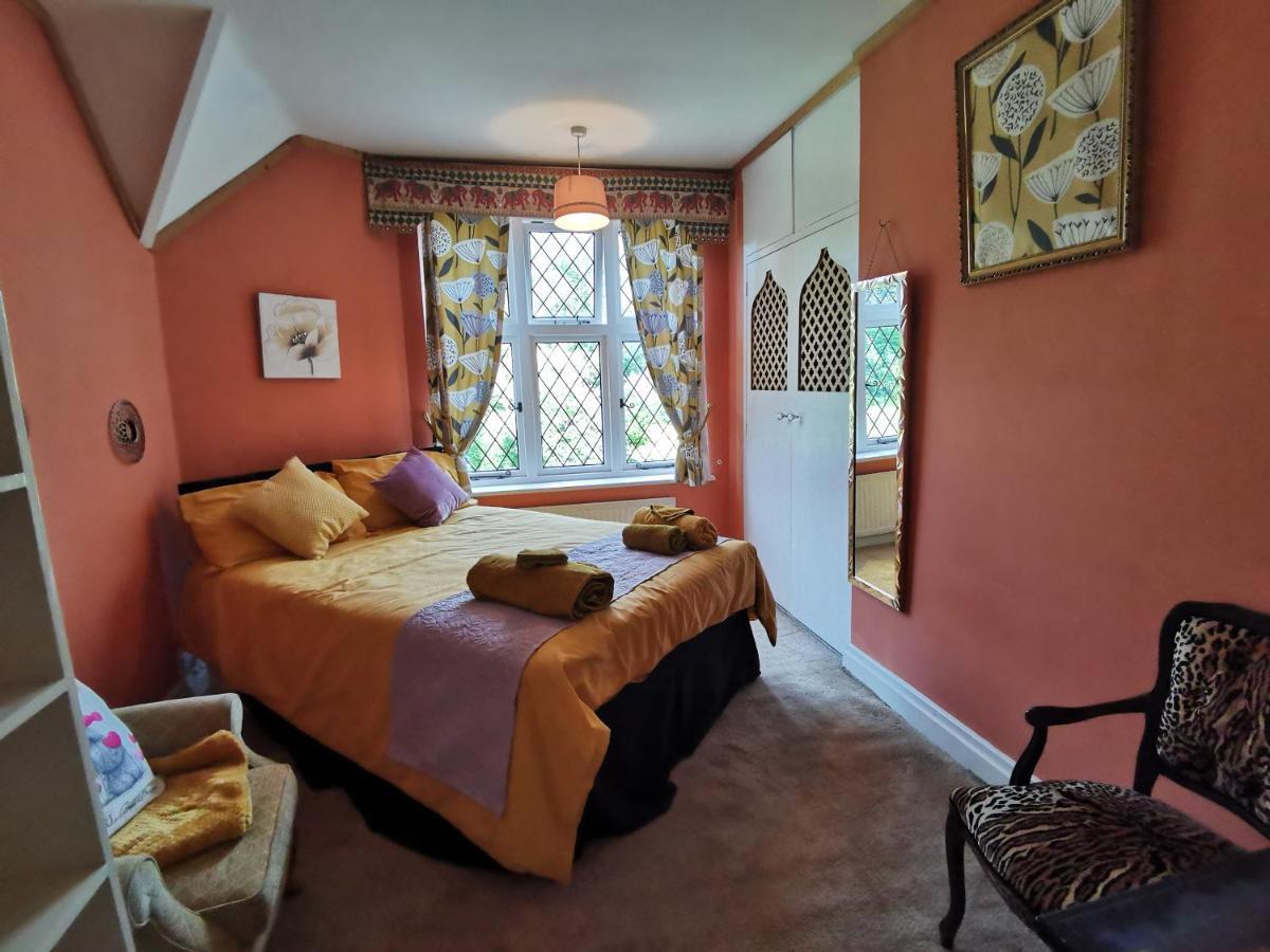 Apartamento Peaceful Retreat Hideaway Surrey Esher Exterior foto